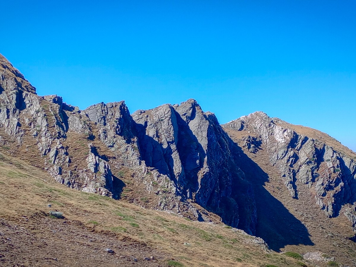 Escalada en el Alto de las Mesas, Pico el Lobo/la Pinilla