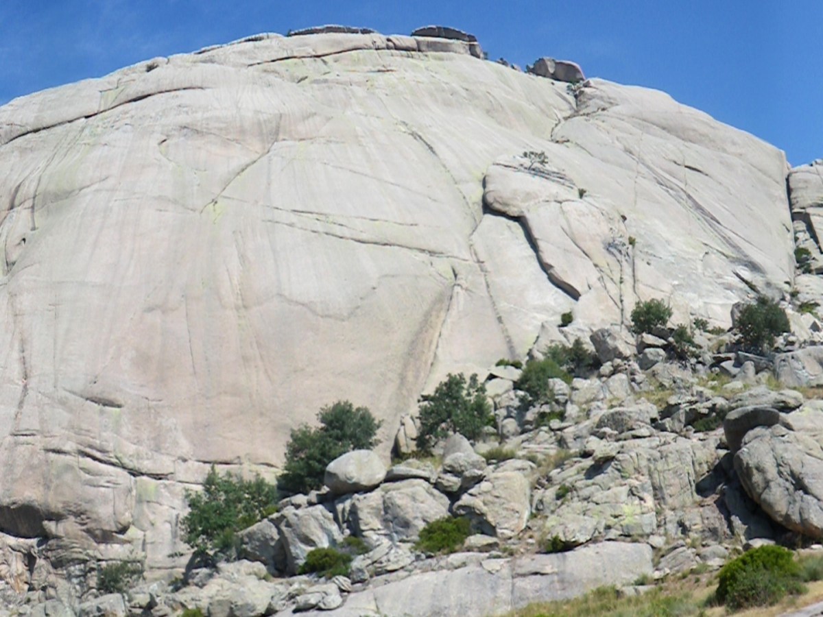 El Yelmo por la vía Valentina, la Pedriza