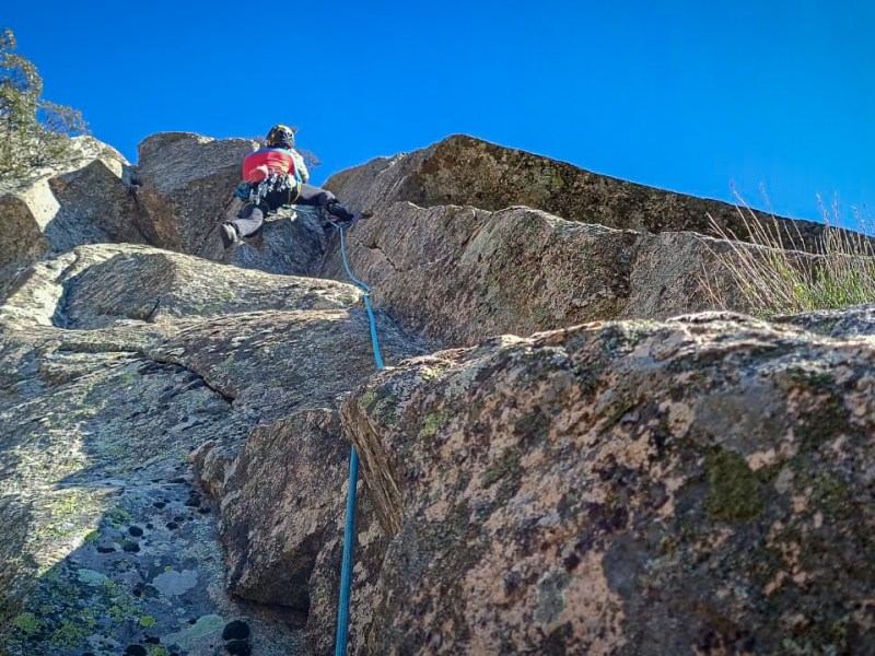 Aguja del Pornoso, escalada en las Agujas de la Cabrera